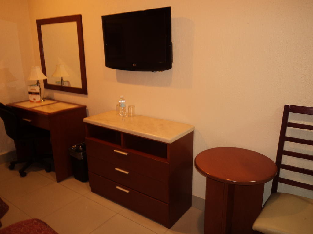 Hotel Fenix Los Mochis Zewnętrze zdjęcie